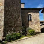 Dos_d-ane_restaurant_l-ane_tetu_gites_chambre_d-hotes_Ardeche_verte_Desaignes_village_medieval_citee_gastronomie_parc_naturel_monts_d-ardeche_randonnée_vélo_dolce-via_train_de_l-ardeche_village_de_caractère_relais_du_silence_déconnexion_balade_nature_terroir_location_vtt_electrique